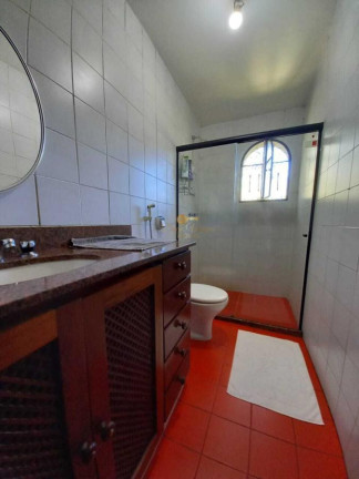Imagem Casa com 3 Quartos à Venda, 171 m² em Várzea - Teresópolis