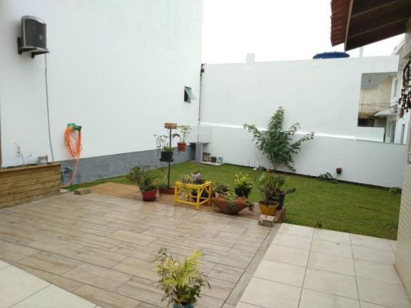 Imagem Casa com 3 Quartos à Venda, 409 m² em Ingleses Do Rio Vermelho - Florianópolis Imagem Casa com 3 Quartos à Venda, 409 m² em Ingleses Do Rio Vermelho - Florianópolis