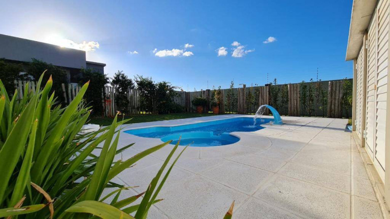 Imagem Casa com 4 Quartos à Venda, em Rainha Do Mar - Xangri-lá Imagem Casa com 4 Quartos à Venda, em Rainha Do Mar - Xangri-lá