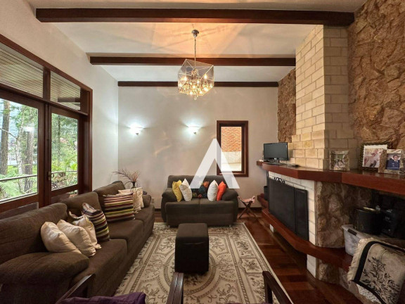 Imagem Casa com 4 Quartos à Venda, 177 m² em Granja Guarani - Teresópolis