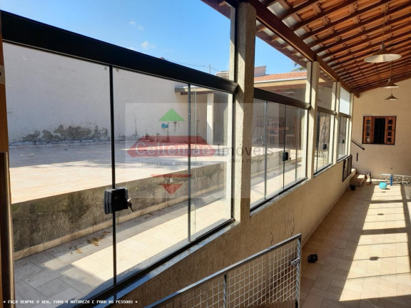Imagem Chácara com 4 Quartos à Venda, 280 m² em Barreiro - Taubaté