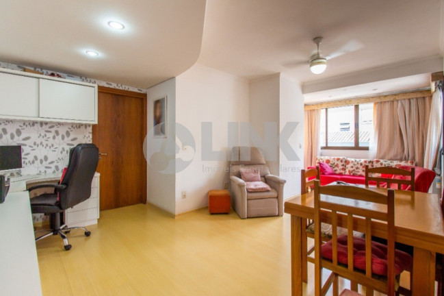 Apartamento com 2 Quartos à Venda, 67 m² em Passo Da Areia - Porto Alegre