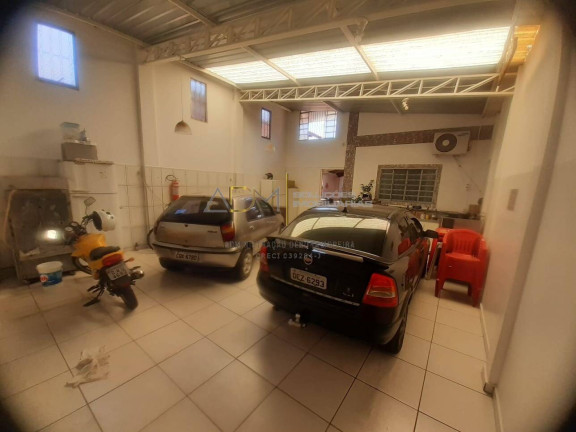 Imagem Casa com 2 Quartos à Venda, 177 m² em Jardim Nossa Senhora Das Graças (rubião Junior) - Botucatu