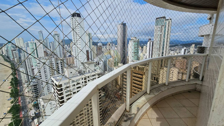 Imagem Cobertura com 5 Quartos à Venda, 574 m² em Centro - Balneário Camboriú