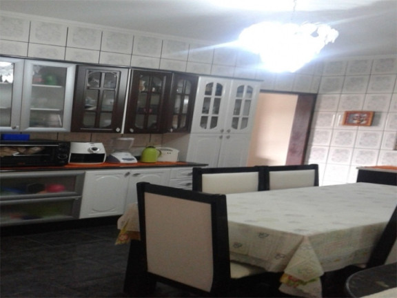 Imagem Sobrado com 1 Quarto à Venda, 140 m² em Pq. Dos Principes - Jacareí Imagem Sobrado com 1 Quarto à Venda, 140 m² em Pq. Dos Principes - Jacareí