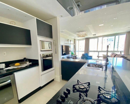 Imagem Apartamento com 3 Quartos à Venda, 137 m² em Centro - Balneário Camboriú