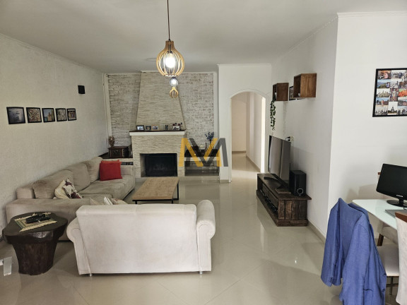 Imagem Casa de Condomínio com 2 Quartos à Venda, 251 m² em Centro - Mairiporã