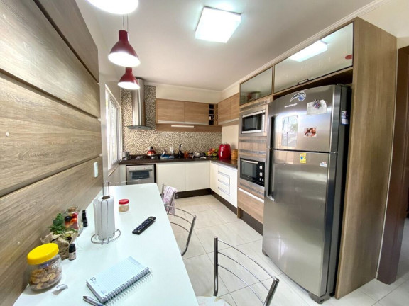 Imagem Casa com 3 Quartos à Venda, 338 m² em Jardim Itália - Chapecó
