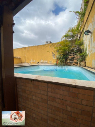 Imagem Casa com 3 Quartos à Venda, 252 m² em Vila Pires - Santo André