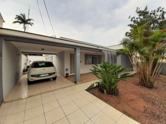 Casa com 3 Quartos para Alugar, 190 m² em Centro - Santa Bárbara D'oeste