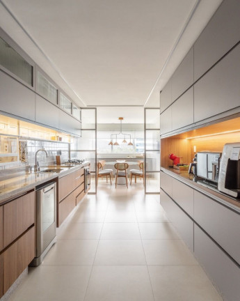 Imagem Apartamento com 4 Quartos à Venda, 338 m² em Alphaville Empresarial - Barueri