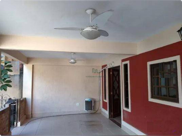 Casa com 3 Quartos à Venda, 138 m² em Itaipu - Niterói