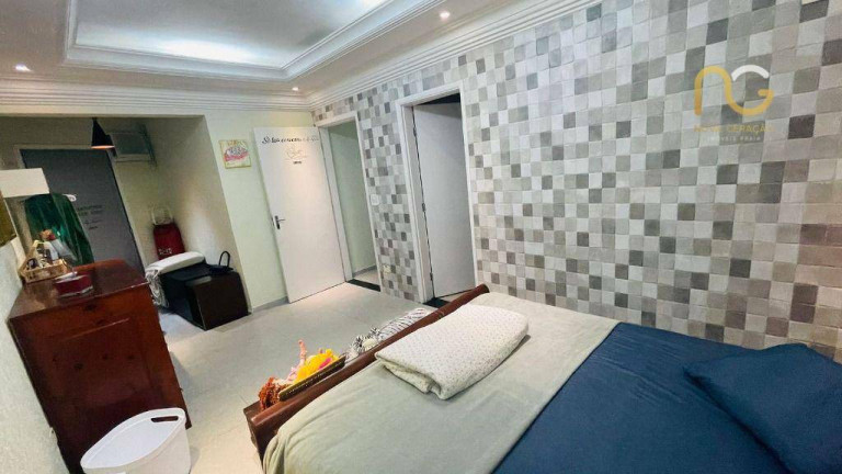 Imagem Casa com 3 Quartos à Venda, 500 m² em Canto Do Forte - Praia Grande Imagem Casa com 3 Quartos à Venda, 500 m² em Canto Do Forte - Praia Grande