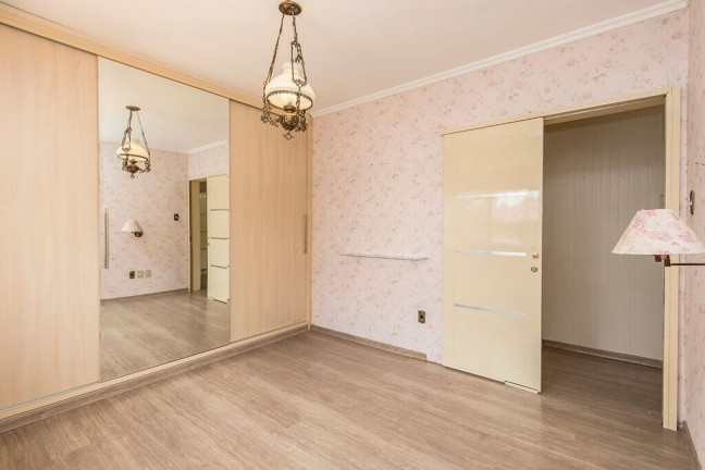 Imagem Casa com 4 Quartos à Venda, 205 m² em Chácara Das Pedras - Porto Alegre Imagem Casa com 4 Quartos à Venda, 205 m² em Chácara Das Pedras - Porto Alegre