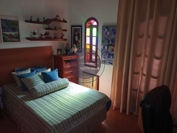 Imagem Casa com 4 Quartos à Venda, 200 m²