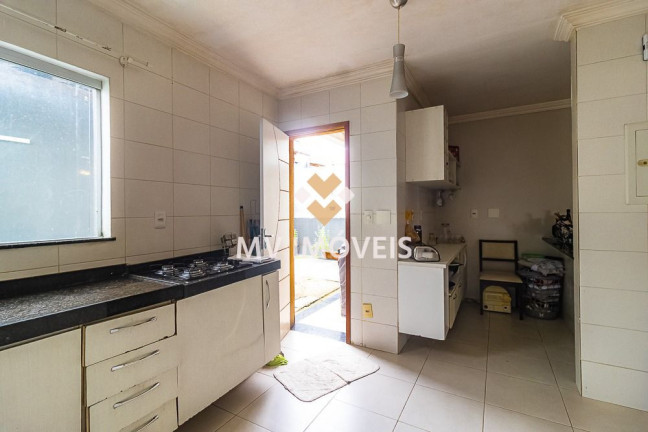 Imagem Casa com 3 Quartos à Venda, 294 m² em Parque Guajará (icoaraci) - Belém