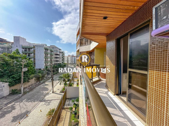 Imagem Apartamento com 2 Quartos à Venda, 85 m² em Algodoal - Cabo Frio