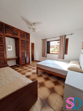 Imagem Casa com 8 Quartos à Venda, 246 m² em Acaraú - Ubatuba Imagem Casa com 8 Quartos à Venda, 246 m² em Acaraú - Ubatuba