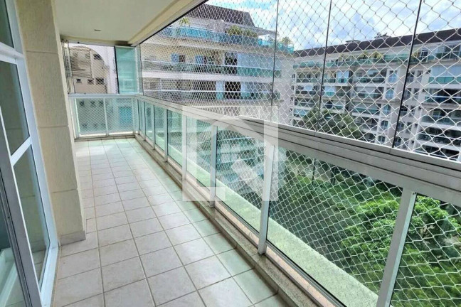 Imagem Apartamento com 3 Quartos à Venda, 130 m² em Barra Da Tijuca - Rio De Janeiro Imagem Apartamento com 3 Quartos à Venda, 130 m² em Barra Da Tijuca - Rio De Janeiro
