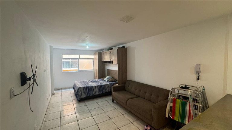 Imagem Kitnet à Venda, 30 m² em Aviação - Praia Grande Imagem Kitnet à Venda, 30 m² em Aviação - Praia Grande