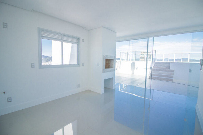 Imagem Imóvel com 4 Quartos à Venda, 269 m² em Centro - Balneário Camboriú Imagem Imóvel com 4 Quartos à Venda, 269 m² em Centro - Balneário Camboriú