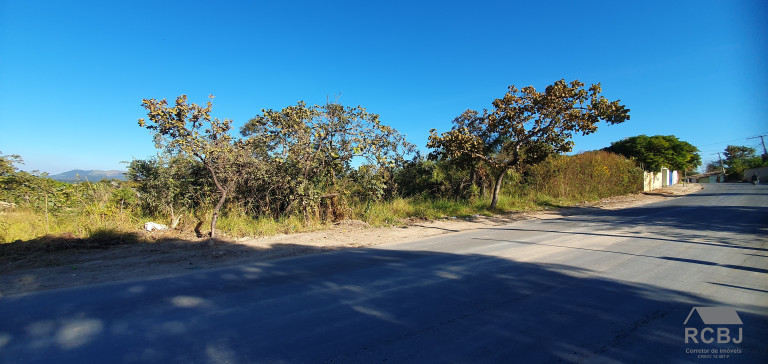 Terreno à Venda, 2.106 m² em Dumaville - Esmeraldas