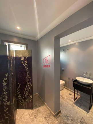Imagem Casa com 2 Quartos à Venda, 613 m² em Centro Civico - Curitiba