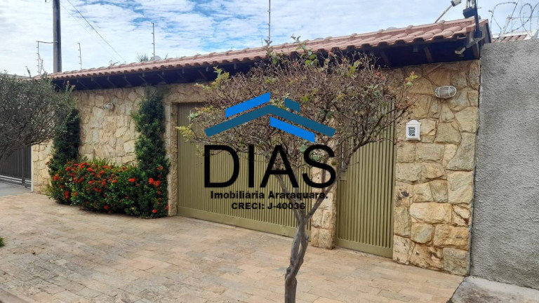 Casa com 3 Quartos à Venda, 187 m² em Jardim Das Estações (vila Xavier) - Araraquara