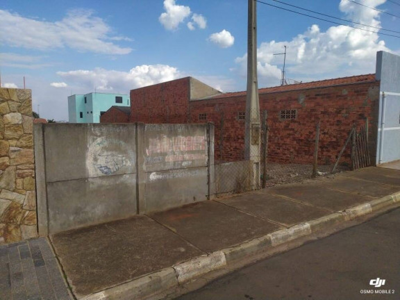 Terreno à Venda, 340 m² em Centro - Cesário Lange