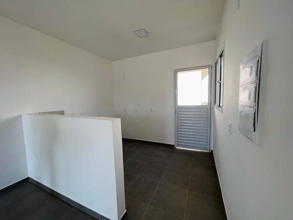 Imagem Casa de Condomínio com 2 Quartos à Venda, 60 m² em Petrópolis - Várzea Grande