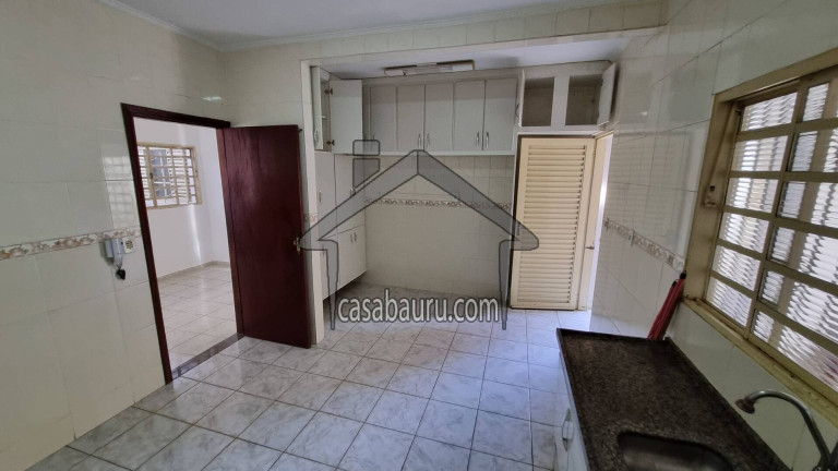 Imagem Casa com 3 Quartos à Venda, 363 m² em Vila Nipônica - Bauru