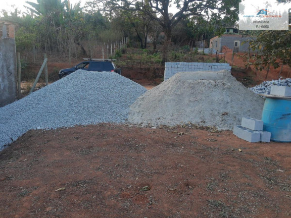 Terreno à Venda, 360 m² em Araças 2º Seção - Mata Verde
