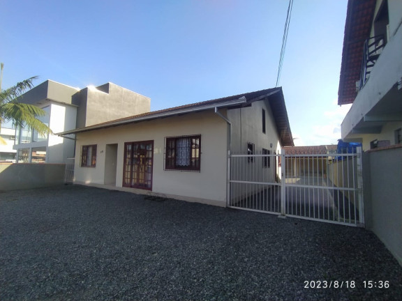 Imagem Casa com 3 Quartos à Venda, 190 m² em Boa Vista - Joinville