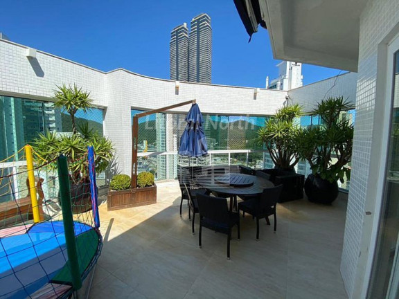 Imagem Cobertura com 3 Quartos à Venda, 298 m² em Centro - Balneário Camboriú