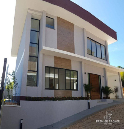 Casa com 4 Quartos à Venda, 148 m² em Várzea - Teresópolis