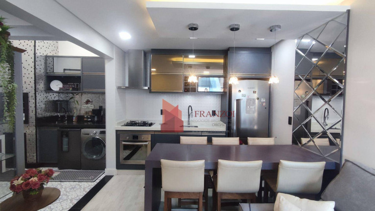 Sobrado com 2 Quartos à Venda, 80 m² em São João - Itajaí