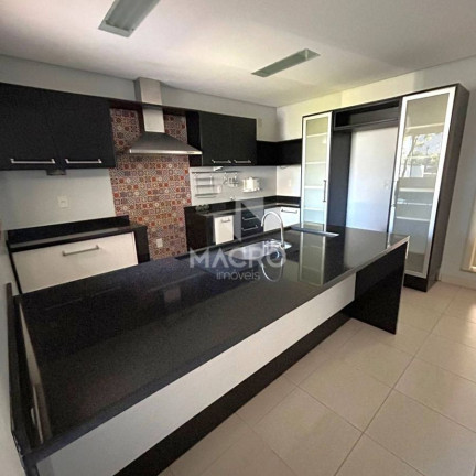 Imagem Casa com 3 Quartos à Venda, 214 m² em Vila Baependi - Jaraguá Do Sul