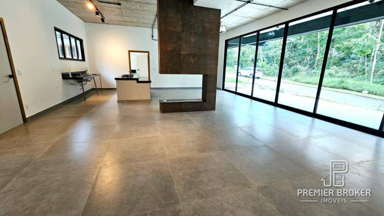 Imagem Casa com 3 Quartos à Venda, 289 m² em Quebra Frascos - Teresópolis