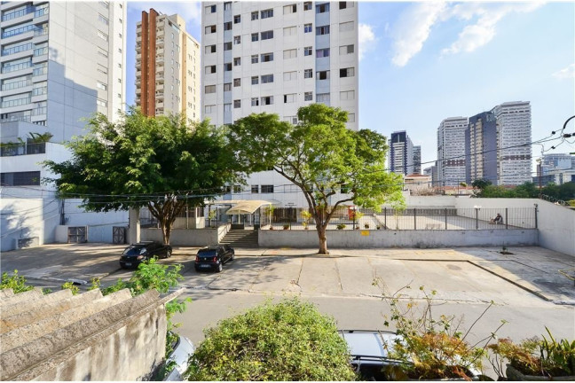Imagem Casa com 5 Quartos à Venda, 189 m² em Jardim Das Acácias - São Paulo Imagem Casa com 5 Quartos à Venda, 189 m² em Jardim Das Acácias - São Paulo