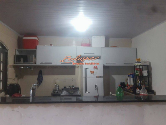 Imagem Chácara com 3 Quartos à Venda, 86 m²