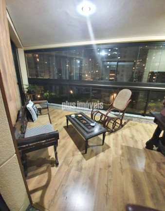 Imagem Apartamento com 3 Quartos à Venda, 220 m² em Morumbi - São Paulo