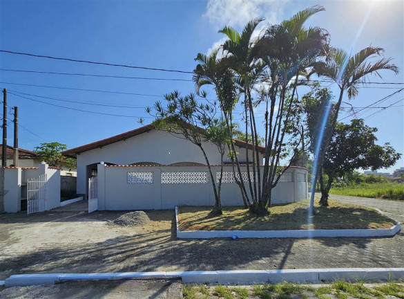 Casa com 3 Quartos à Venda, 132 m² em Itaguaí - Mongagua