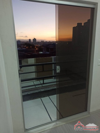 Imagem Casa de Condomínio com 2 Quartos à Venda, 73 m² em Centro - Jacareí