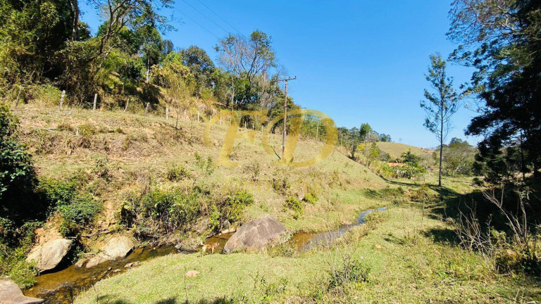 Imagem Chácara à Venda, 20 m² em Bairro Dos Barbas - Piracaia Imagem Chácara à Venda, 20 m² em Bairro Dos Barbas - Piracaia