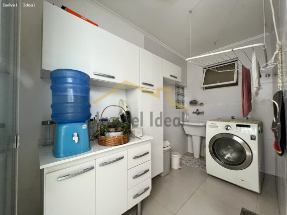Imagem Casa com 6 Quartos à Venda, 210 m² em Guabirotuba - Curitiba Imagem Casa com 6 Quartos à Venda, 210 m² em Guabirotuba - Curitiba