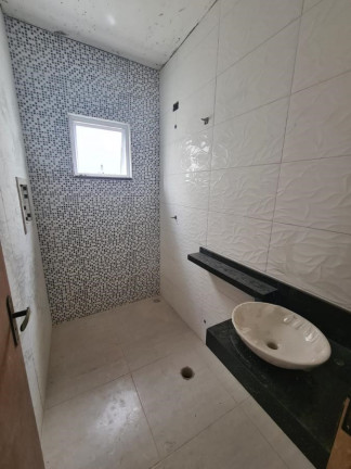 Imagem Casa com 2 Quartos à Venda, 63 m² em Balneario Dos Golfinhos - Caraguatatuba