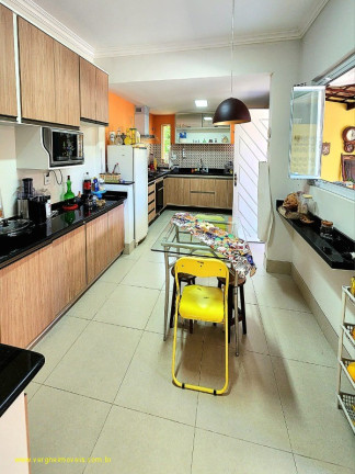 Imagem Imóvel com 3 Quartos à Venda, 168 m² em Lauro De Freita - Salvador Imagem Imóvel com 3 Quartos à Venda, 168 m² em Lauro De Freita - Salvador