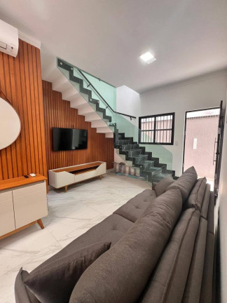 Imagem Casa com 2 Quartos à Venda, em Maracanã - Praia Grande Imagem Casa com 2 Quartos à Venda, em Maracanã - Praia Grande
