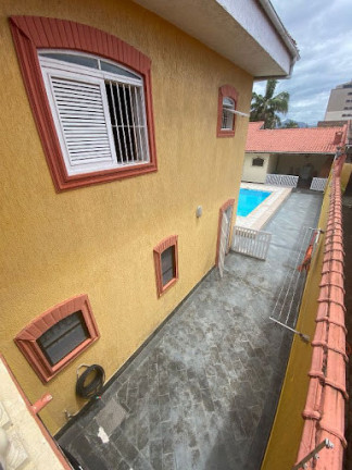 Imagem Sobrado com 4 Quartos à Venda, 180 m² em Jardim Solemar - Praia Grande Imagem Sobrado com 4 Quartos à Venda, 180 m² em Jardim Solemar - Praia Grande