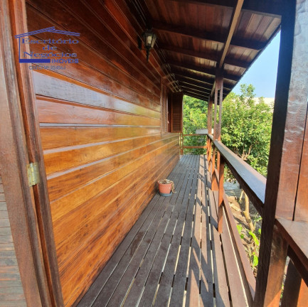 Imagem Casa com 3 Quartos à Venda, 200 m² em Vila Nova - Porto Alegre Imagem Casa com 3 Quartos à Venda, 200 m² em Vila Nova - Porto Alegre